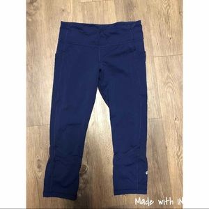3/4 navy blue lululemon pace rival leggings